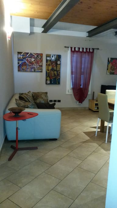 soggiorno con divano 1 piazza
living room with sofa