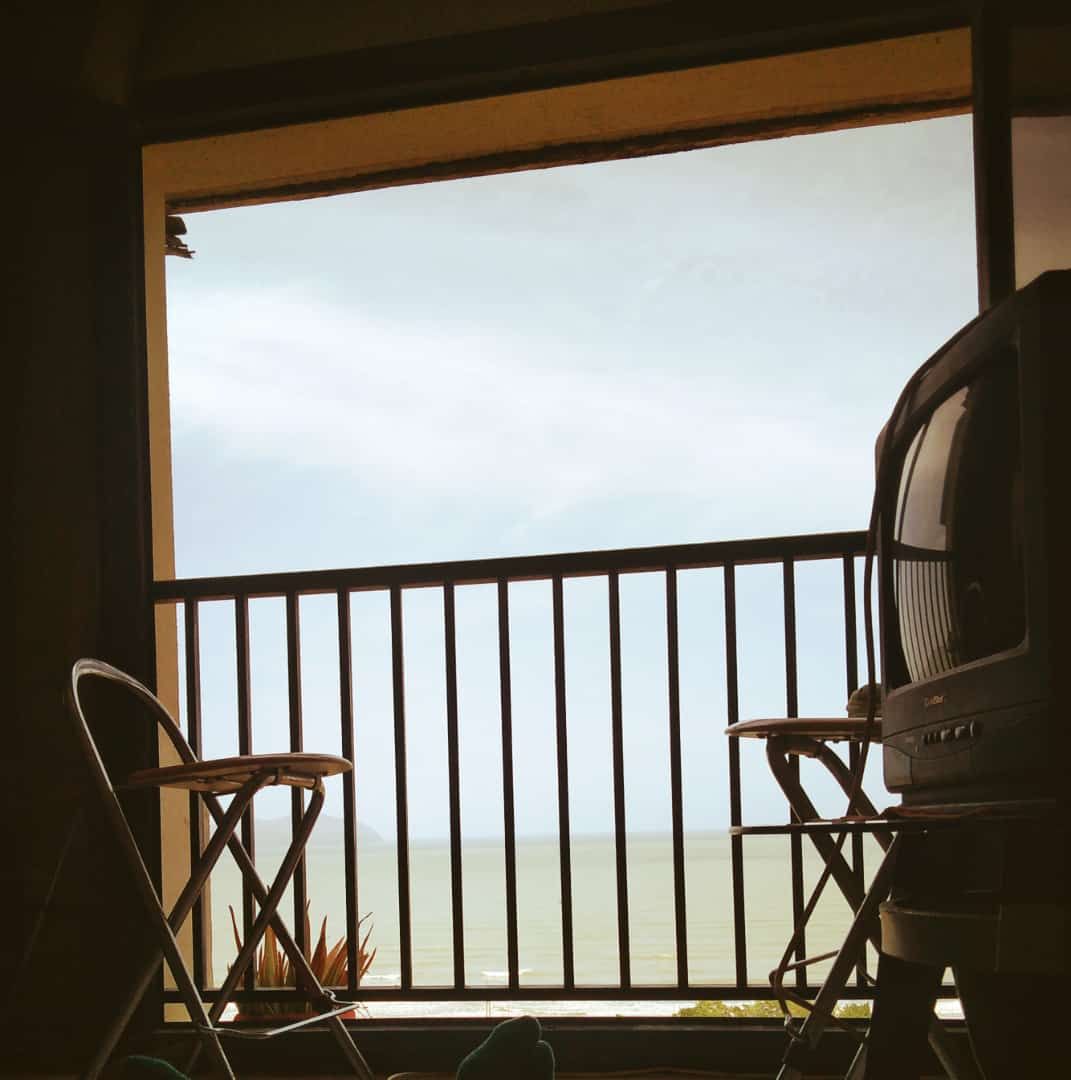 აივანი ზღვის პირისპირ