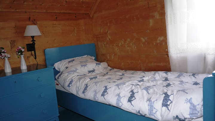 Bedroom 3. Single bed 0.75m wide