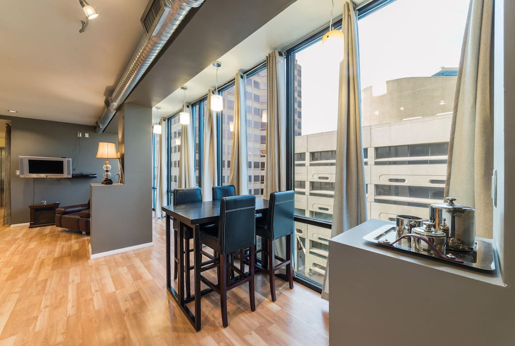 "Impossible to find a better place in ABQ. Cool, clean, quiet, and easy." - Cameron