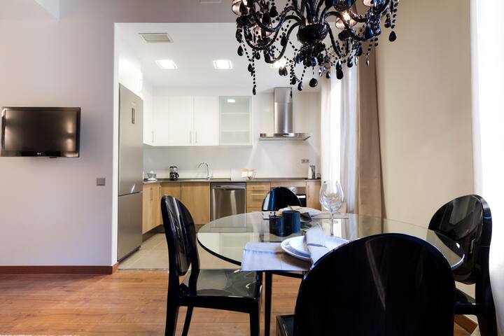 Great Design apartment in Barcelona center gallery image 3