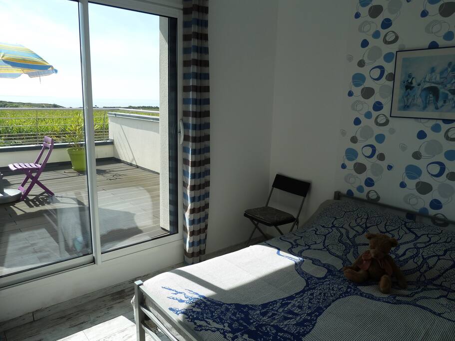 Chambre à l'étage avec terrasse