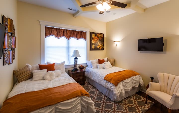 Guest double bedroom 