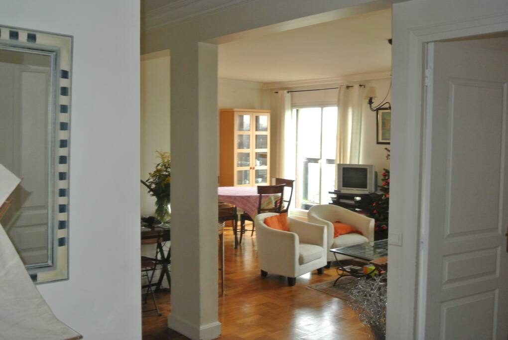 salon depuis entrée