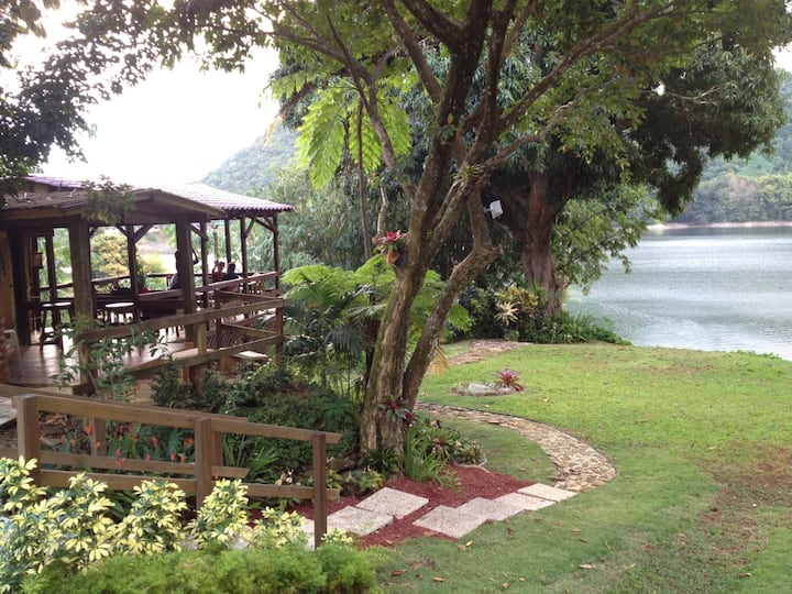 Casa Lago A lake house retreat !!! Chalets for Rent in Utuado