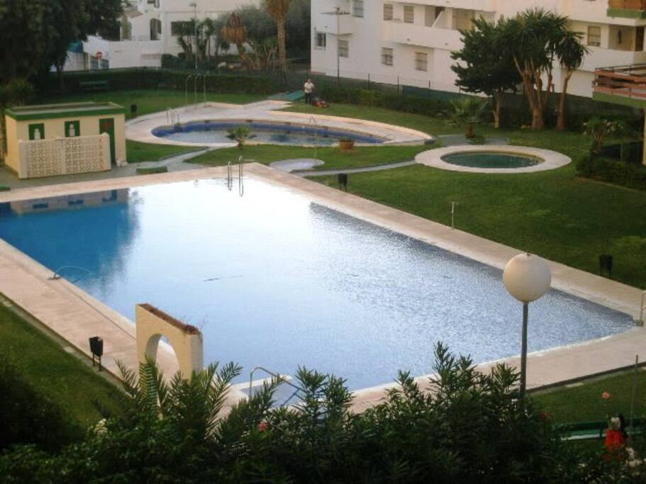 Piscinas privadas para uso de propietarios e inquilinos