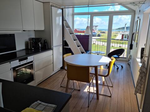 Cozy and modern holiday apartment near waterfront