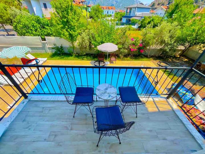 Luxury apartment with 3+1 pool in the center of Dalyan