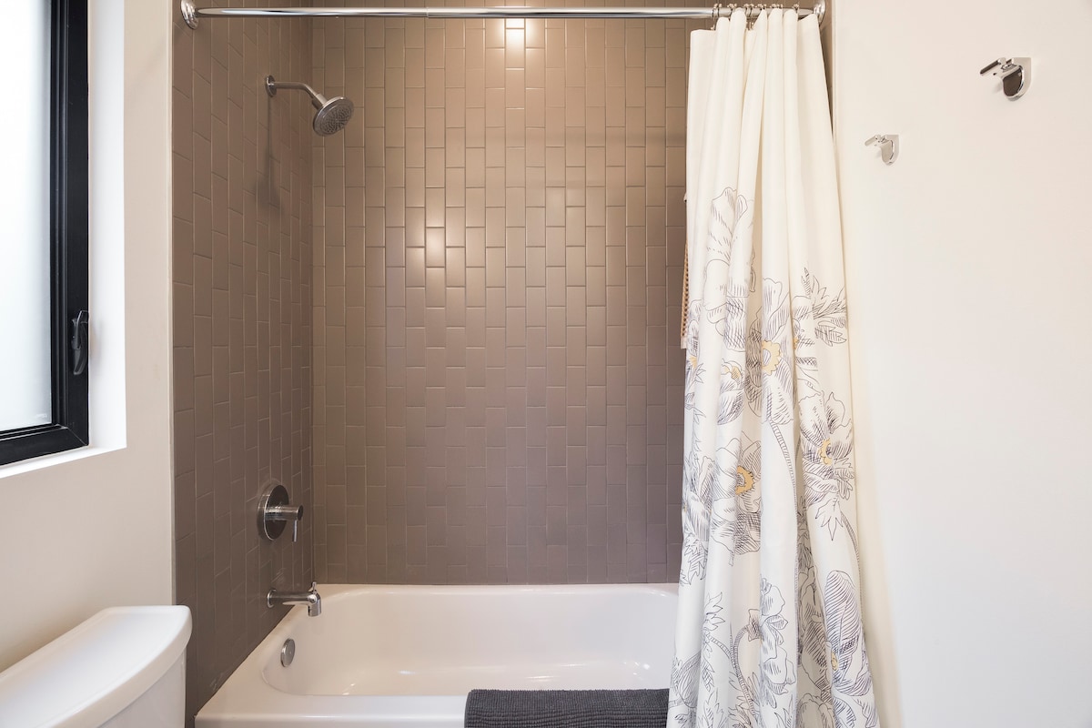 Designer Home near University of Texas