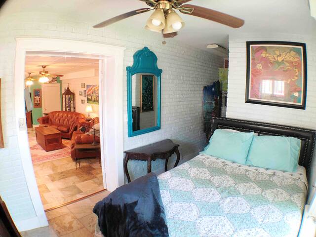 French Quarter Flat gallery image 5