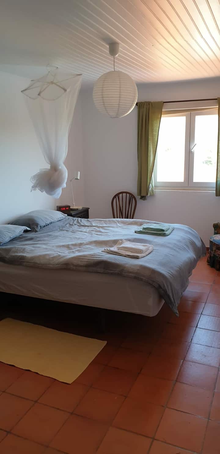 غرفة النوم 3 (الطابق الأول)