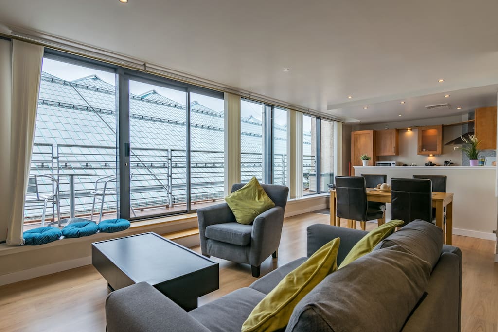 Bookings dropped dramatically Airbnb hosts forum