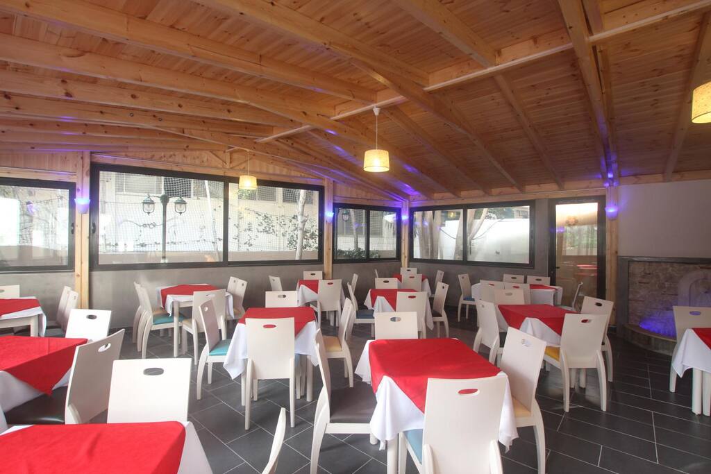 restaurant