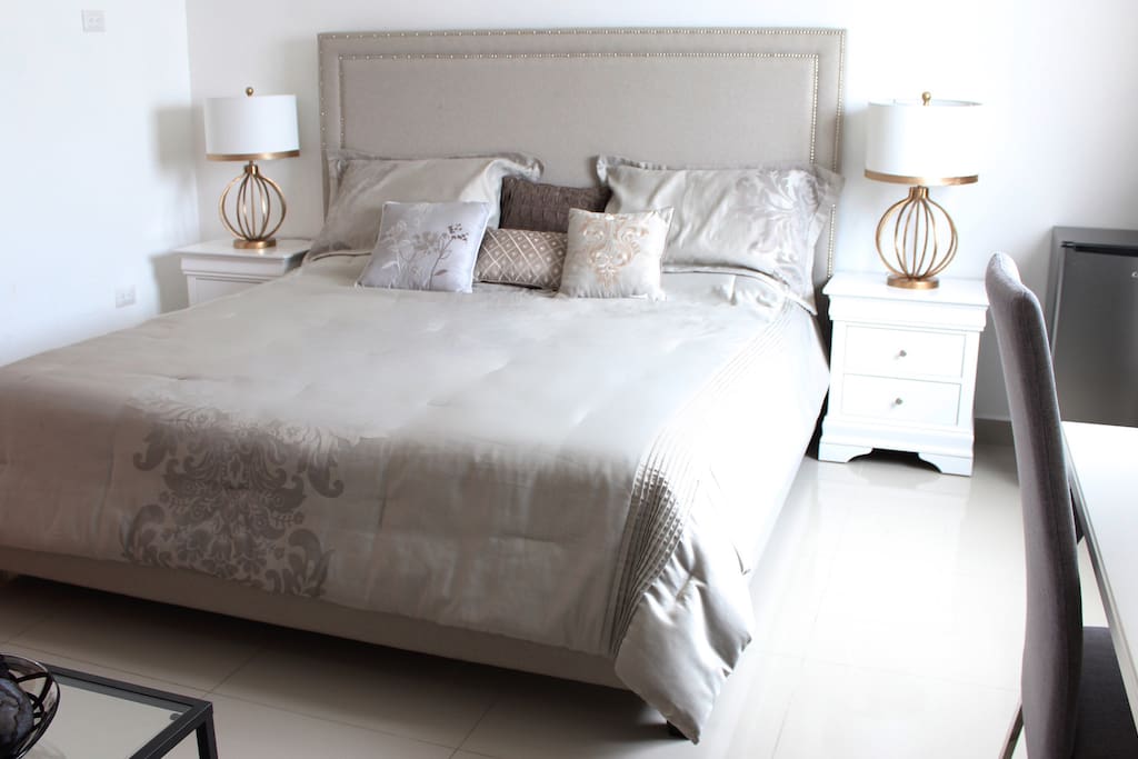 Habitacion privada, cama California King Size