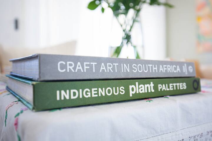 Seaview Cottage. Walk to Beach and Penguins gallery image 5