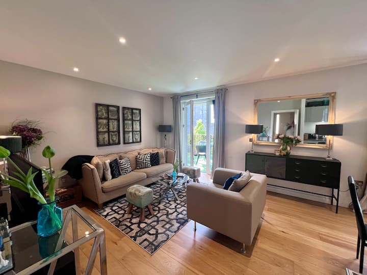 Perfect Modern Apartment Sleeps 6 - London