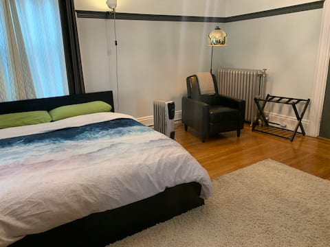 10 minutes to Airport-Boston-Casino (2G)