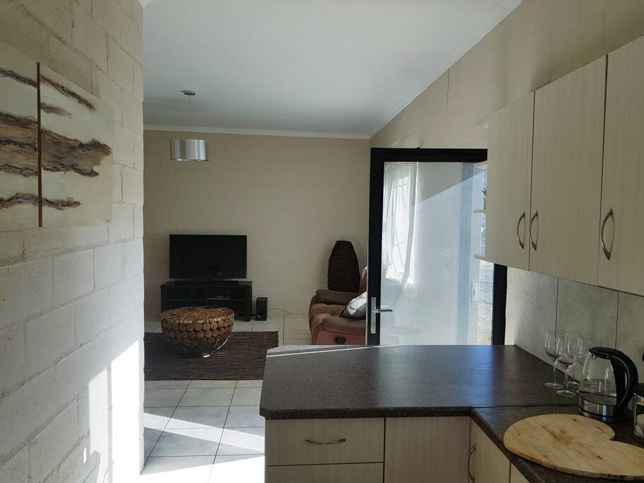 Fully fitted kitchen