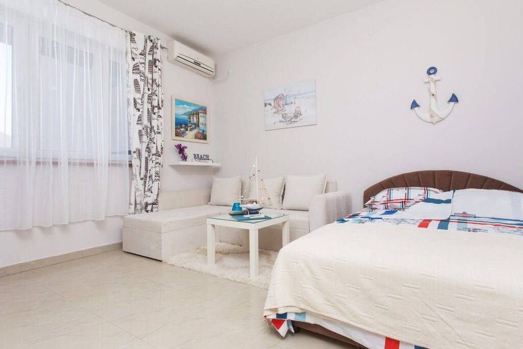 Bedroom- Living room