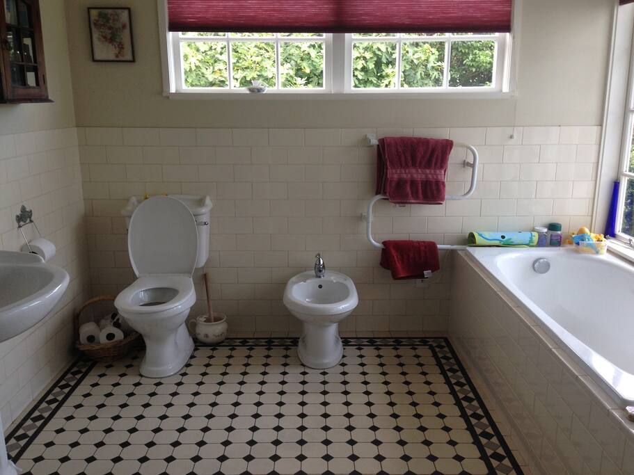 Master bedroom ensuite