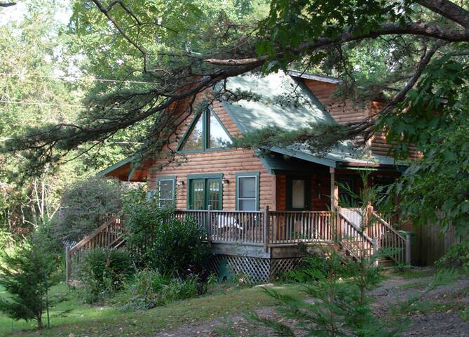 Pet Friendly Log Cabin With Hot Tub Fireplace Cabins For Rent