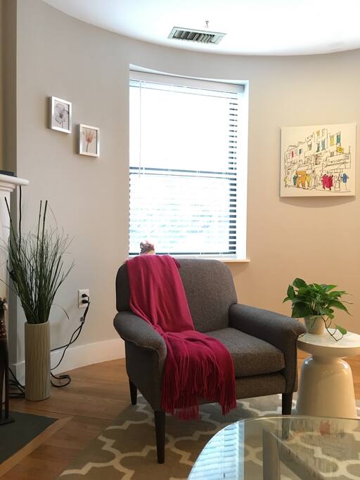 Tasteful living area!
