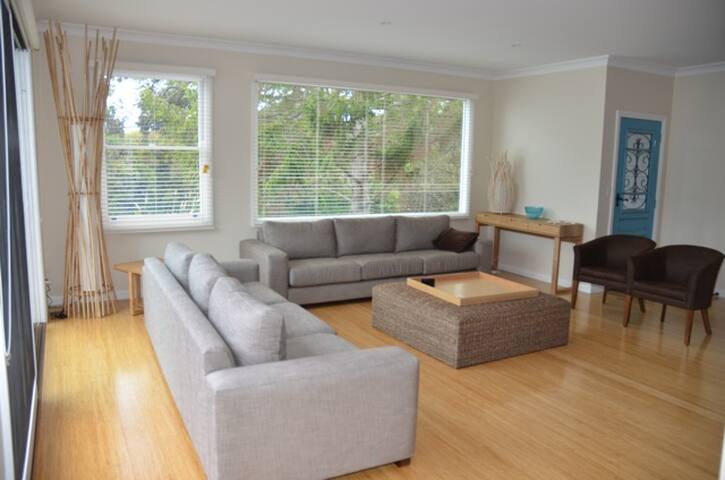 the OTWAY HOUSE – #laperousecollection gallery image 2