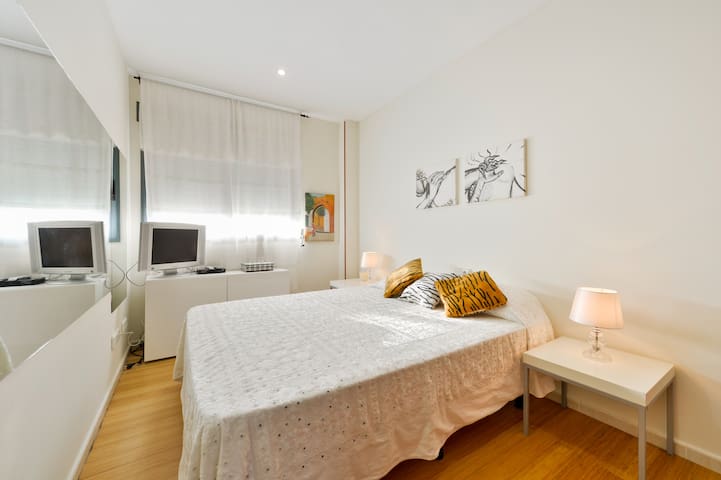 ROOM IN SHARED € 35 € -80