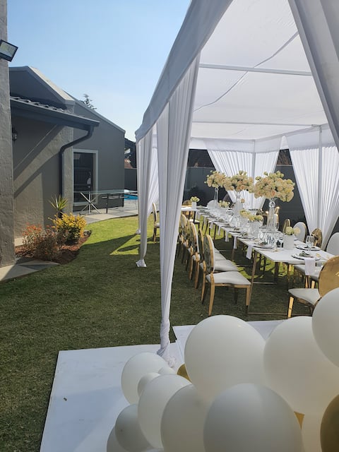 URlyfstyle Premier Villa-Accommodation & Events