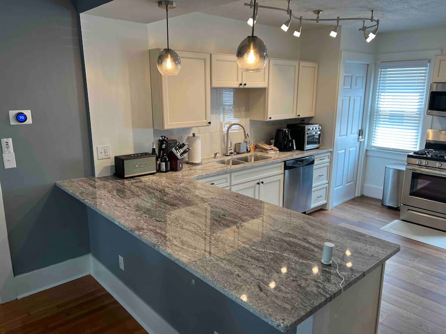 5 Bed 2 Bath Near Syracuse University & Downtown