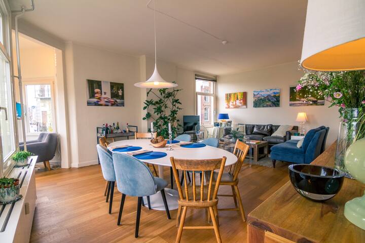 Elegant and spacious home on Amstel River gallery image 2