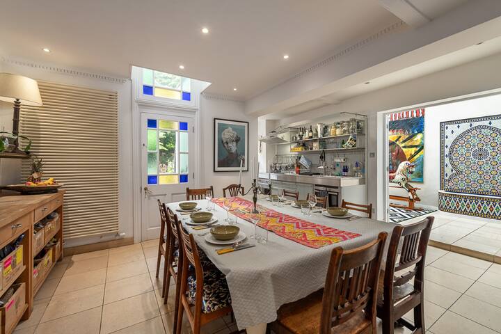 Camden Large Victorian Villa with tree house gallery image 3