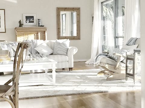 Popular Airbnb listing: SEAKEEPERS, just minutes to the edge of the sea. in Yallingup