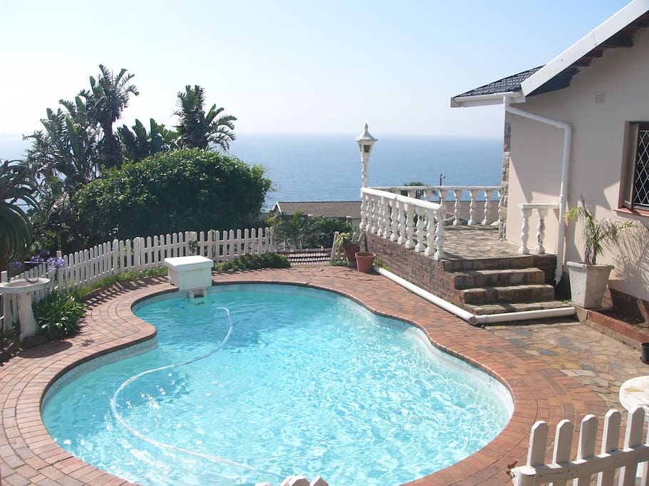 Ocean View Cottage Bluff Cottages for Rent in Durban , KwaZulu