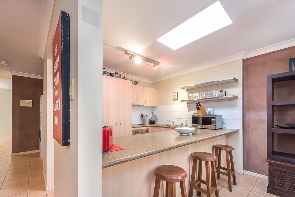 Kitchen / Breakfast Bench