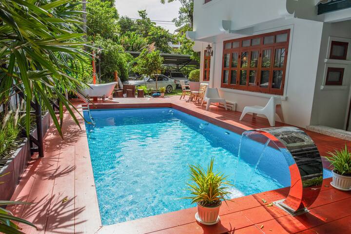 PoolVilla Sathorn Bangkok gallery image 5