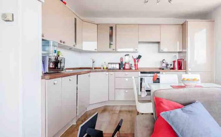 Central London, 1 double bedroom, Amazing views!