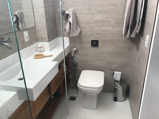 FLAT at the heart of Ipanema!!! gallery image 4