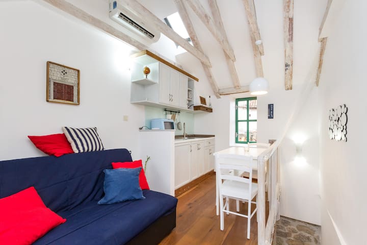 Charming place in Split Centre (with free bikes)