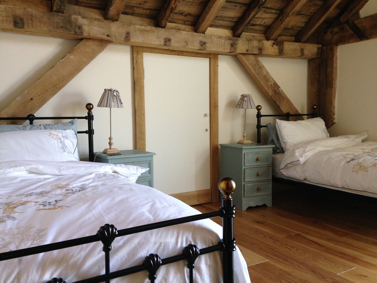 3号卧室配有单人床 