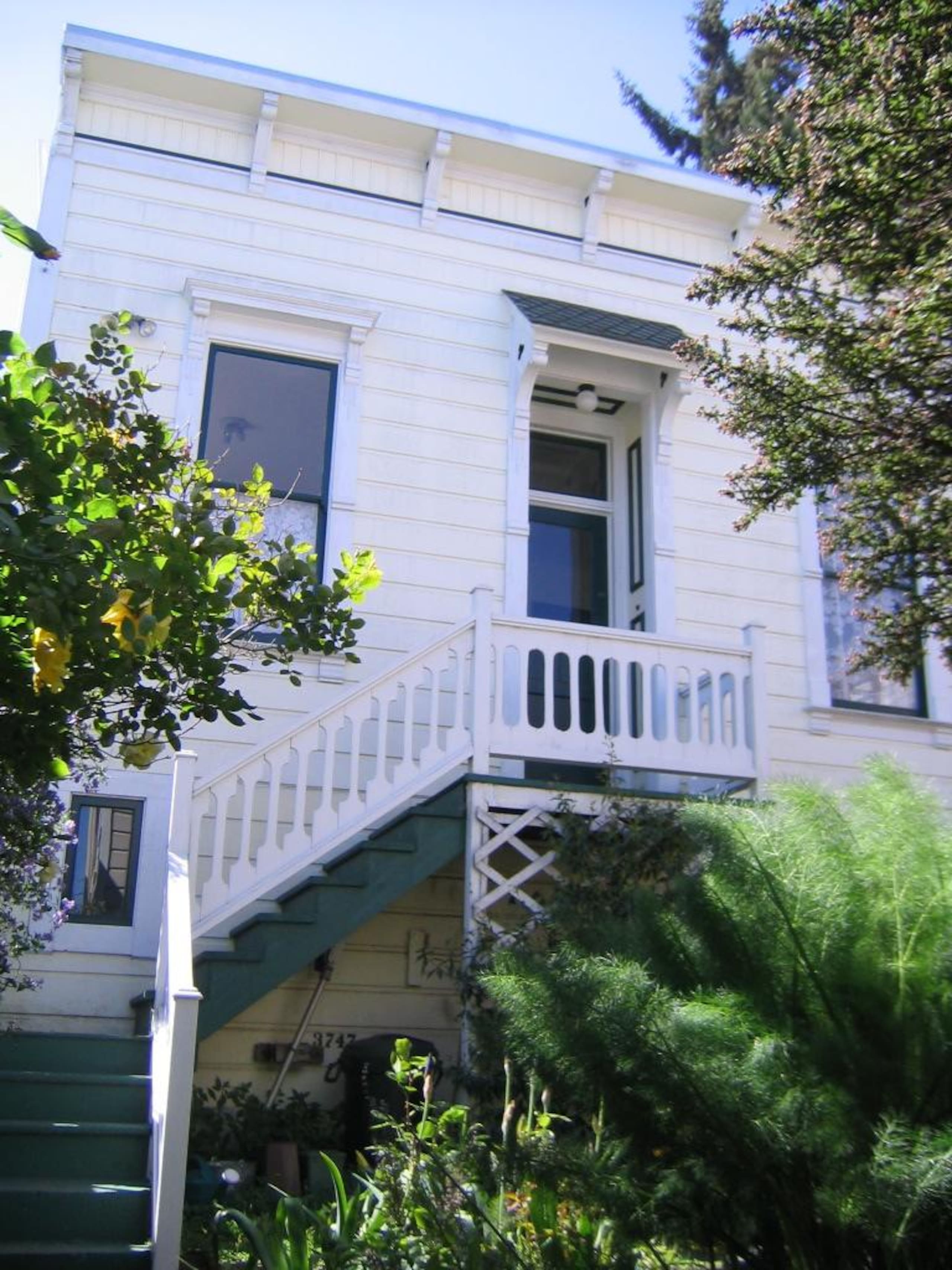 Home in San Francisco · ★5.0 · 1 bedroom · 1 bed · 1 bath - Image 1
