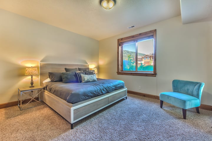 2nd CA King Bedroom with Deer Valley Views