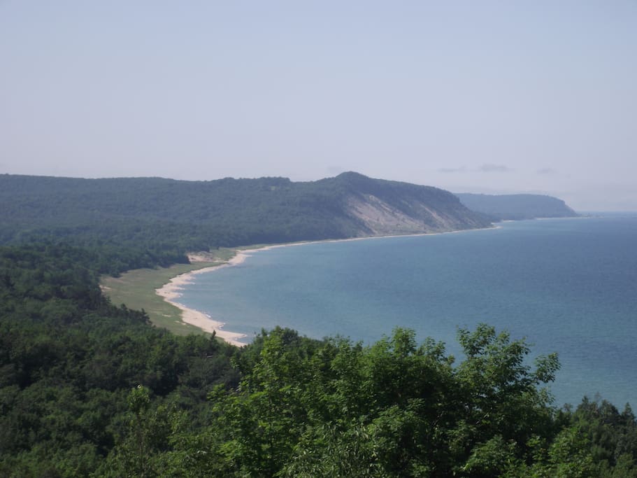 Close by to awesome trails with beautiful Lake Michigan views!