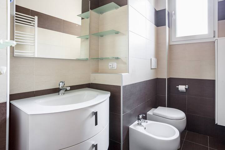 Bologna Suite Olivia. gallery image 4