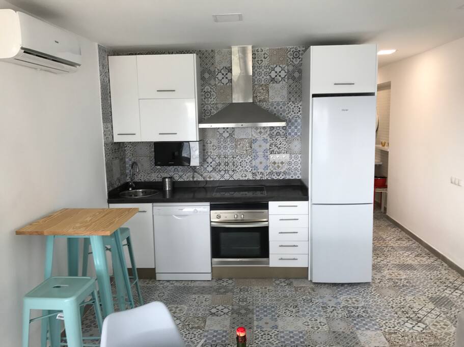 AIRE ACONDICIONADO EN TODAS LA HABITACIONES
