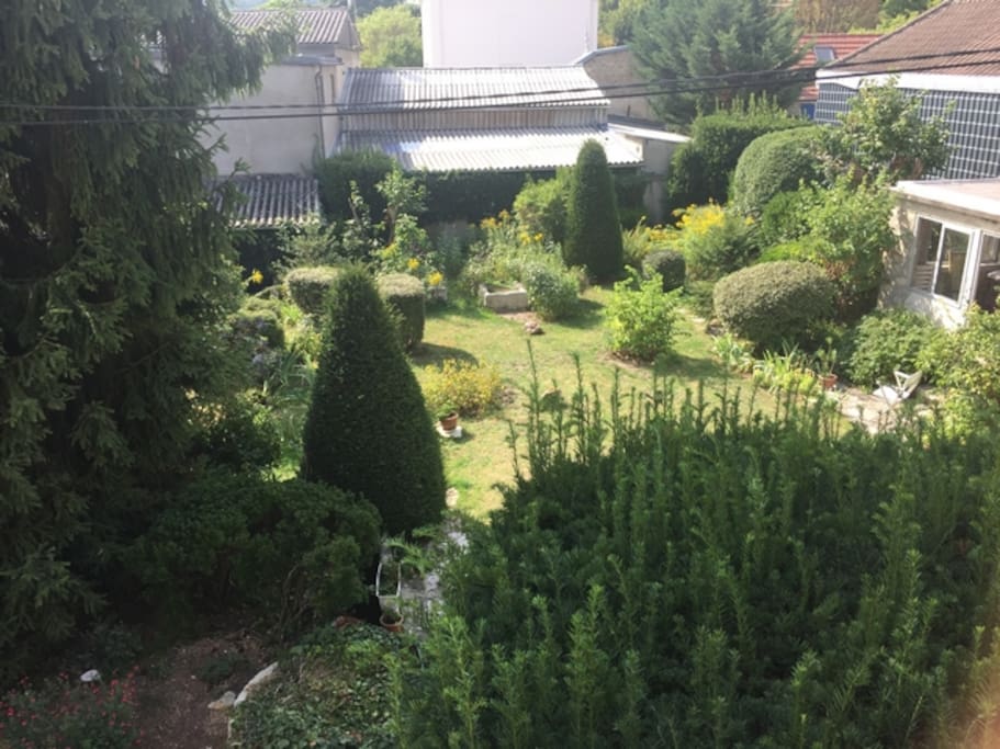 Vue sur le jardin commun