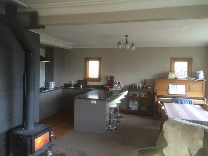Sunny Opoho Private Bedroom 1 - Dunedin