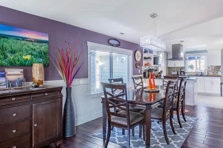Vibrant 3br Craftsman W/patios & Fire Pits - Seattle