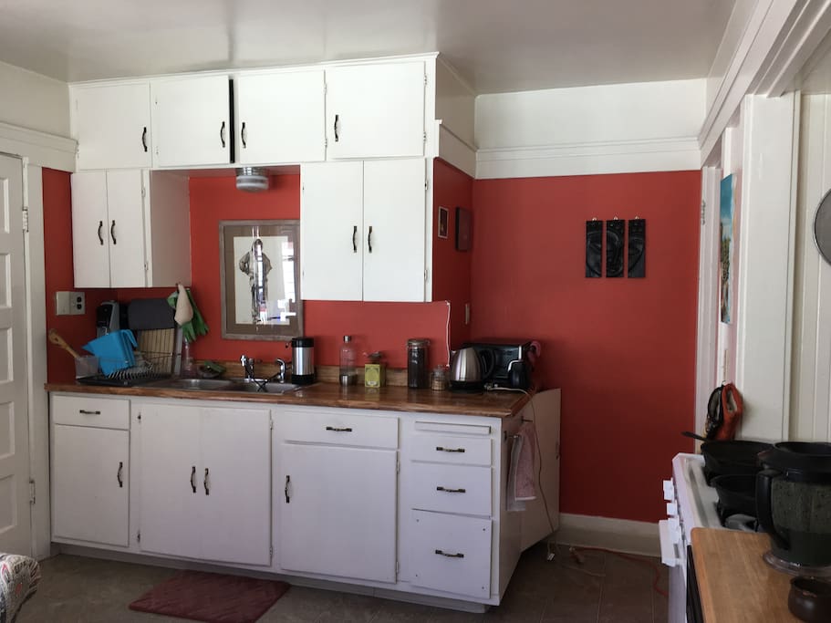 Full kitchen for your use