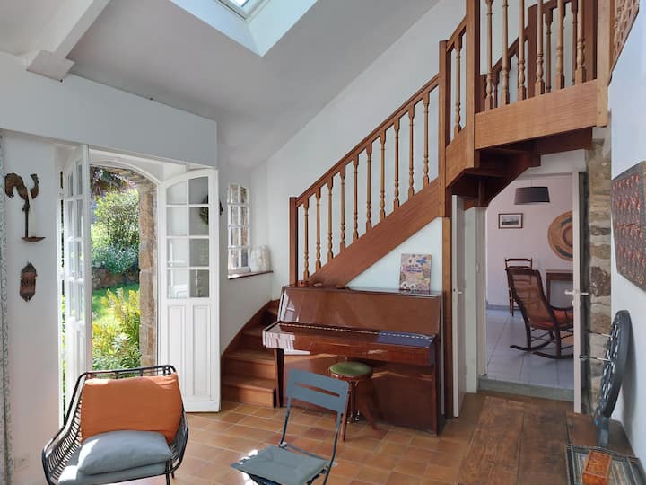 Grande Maison Avec Grand Jardin 8 à 12 Personnes - グランビル